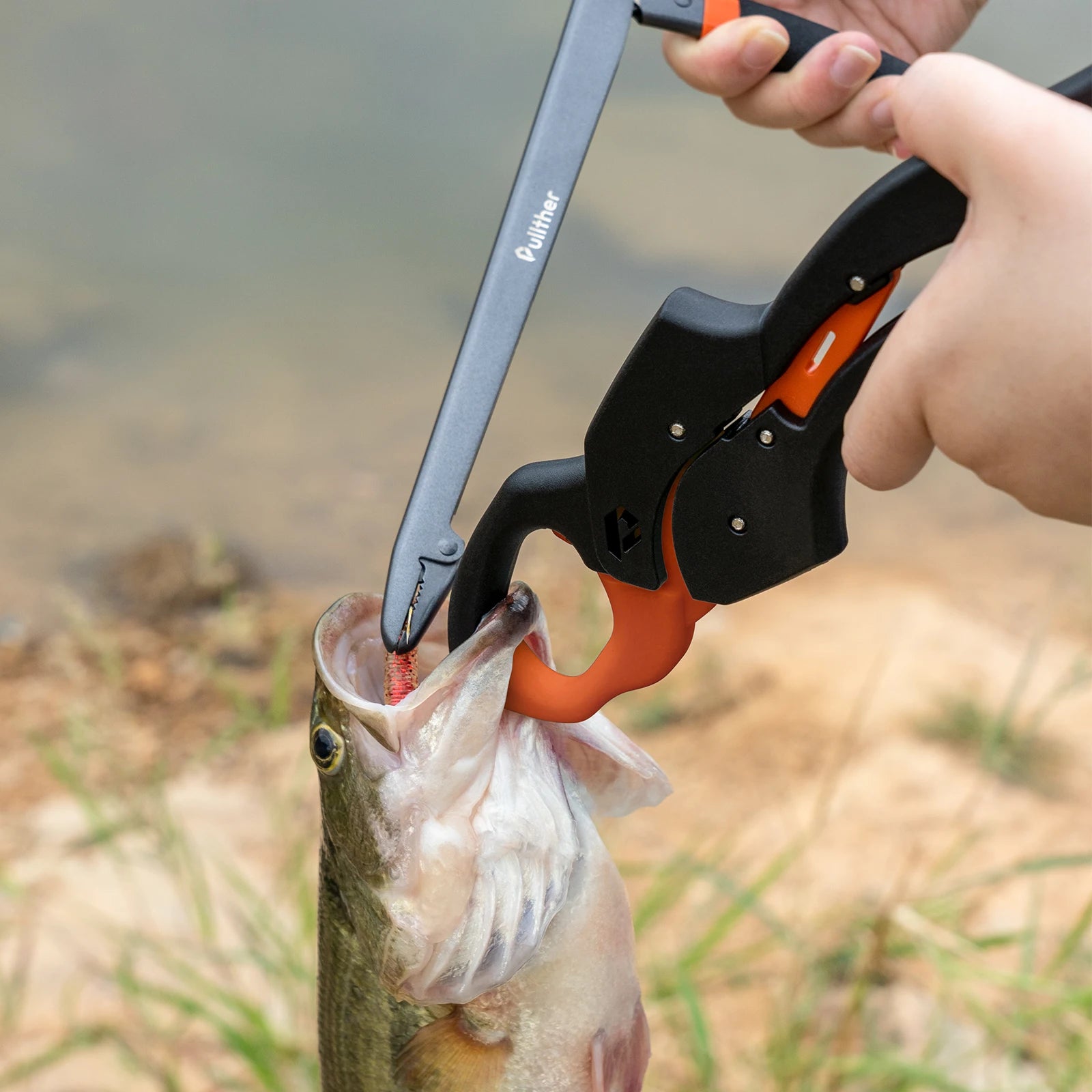 Pullther Fishing Gripper Pliers 45KG Strong Load-bearing Capacity Fish Lip Clip Grip Controller Fiberglass Grabber Tackle Tools