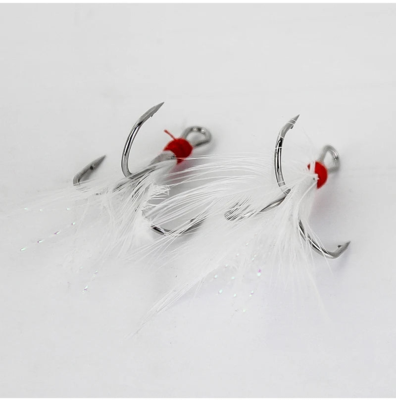 50pcs Feathered Treble Hooks Set Dressed Triple Hook Strong Pull Lure Fishing Hook with Feathers Fishing Accessories